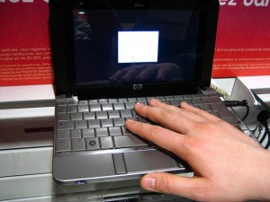 Comparatif des tailles des clavier de 5 netbooks HP, Asus et Acer