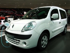 2012 sera une année électrique pour Renault : 20 à 30 000 Kango Zéro Emission seront produites en France pour La Poste !