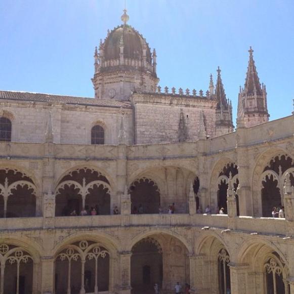 Lisbonne Cloître du Monastère des Jeronimos