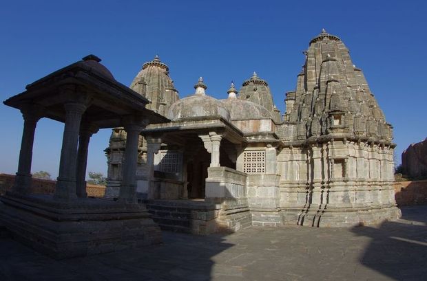 2014-03-13 Inde Fort Kumbalgarh Temple Vedi