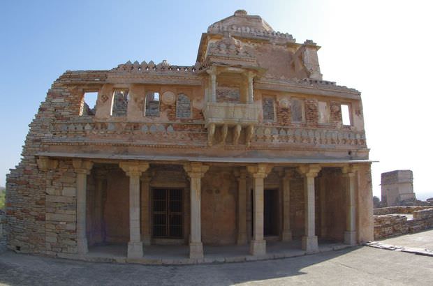 2014-03-15 Inde Chittorgarh Palace Khumba