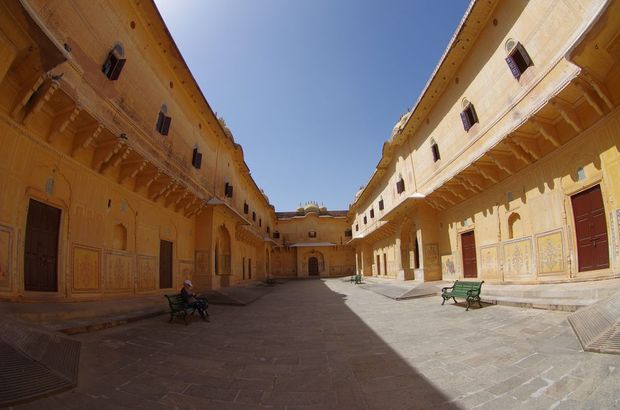 2014-03-18 Inde Jaipur Fort Nahagarh palace Madhavendra