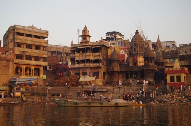 2014-03-22 Inde Varanasi Ghats Cremation Manikarnika