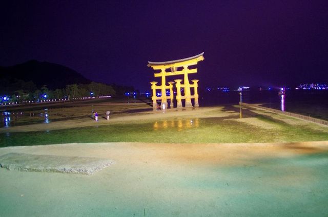 Japon - Miyajima Torii de nuit